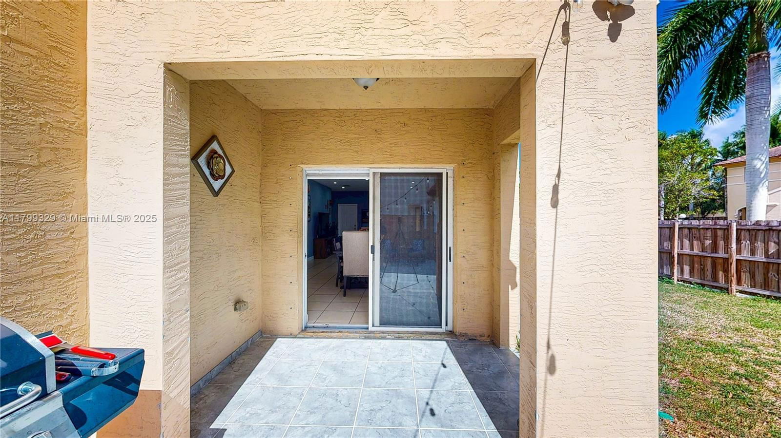 Real estate property located at 4114 25th Ct, Miami-dade, Meghans Place, Homestead, FL