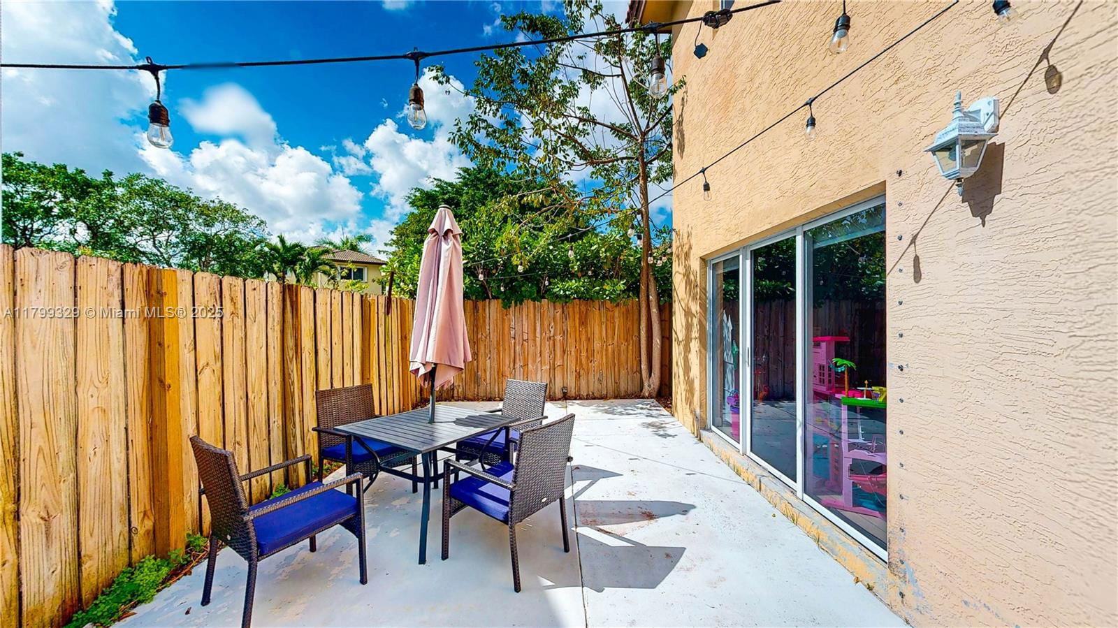 Real estate property located at 4114 25th Ct, Miami-dade, Meghans Place, Homestead, FL