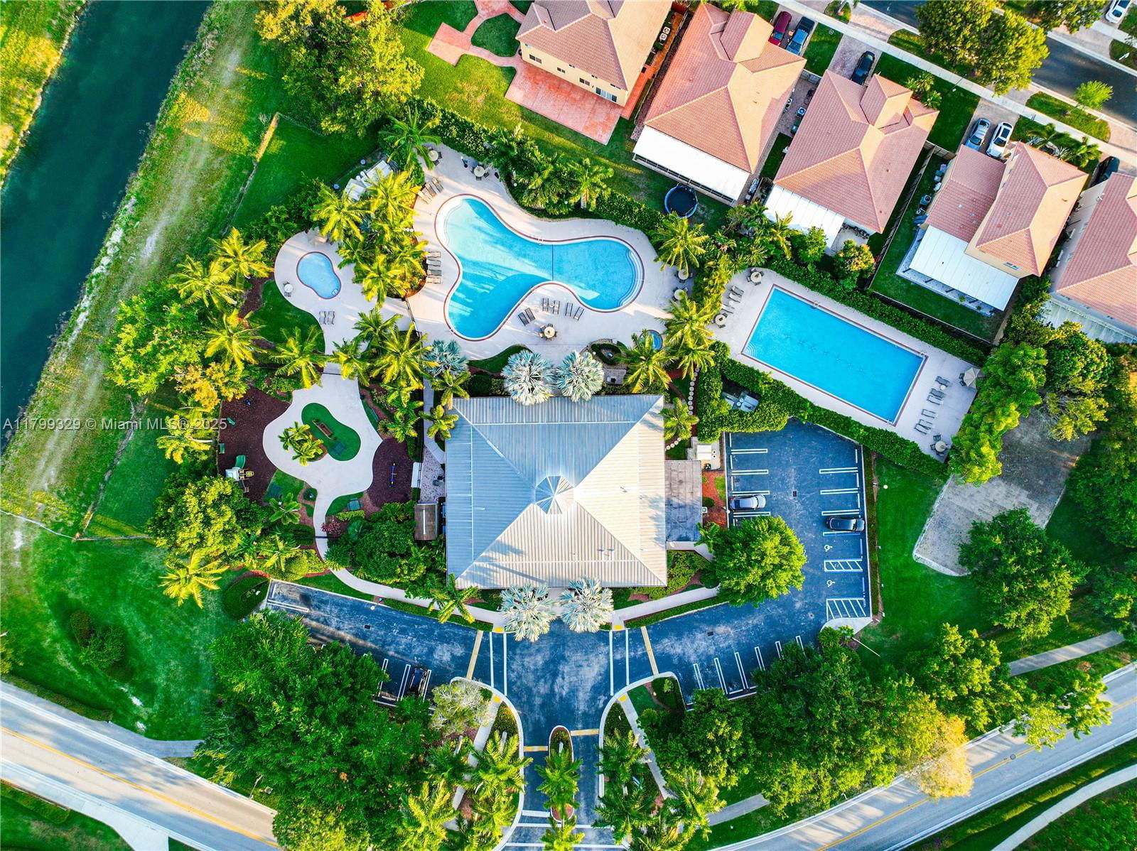 Real estate property located at 4114 25th Ct, Miami-dade, Meghans Place, Homestead, FL