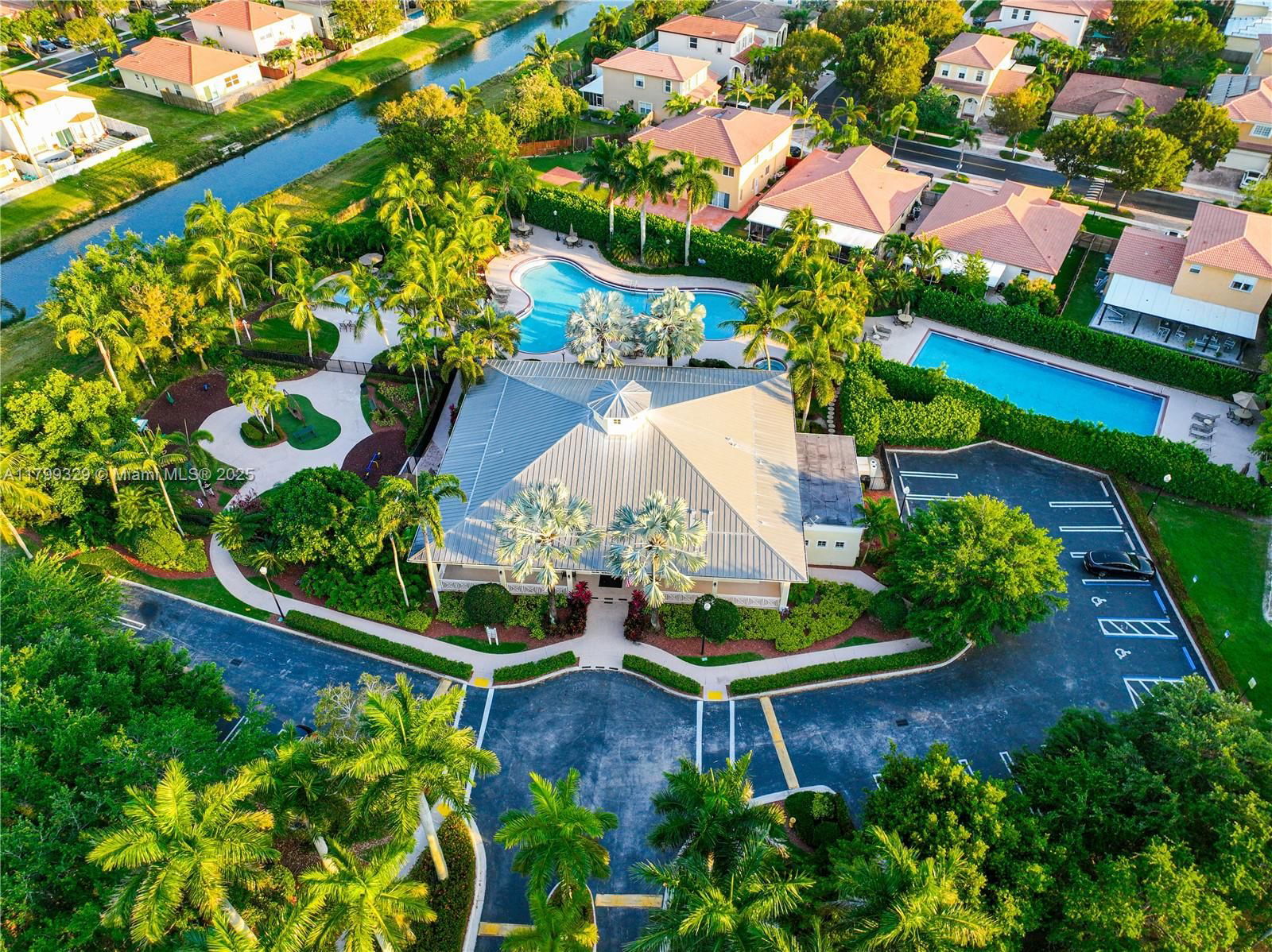 Real estate property located at 4114 25th Ct, Miami-dade, Meghans Place, Homestead, FL
