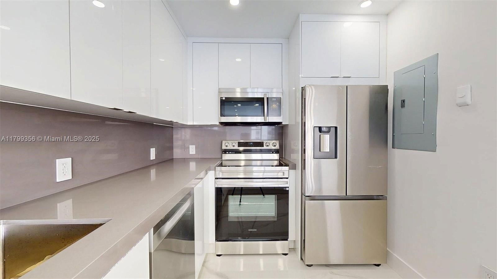 Real estate property located at 3625 Country Club Dr #609, Miami-dade, Aventura Eldorado Condo, Aventura, FL