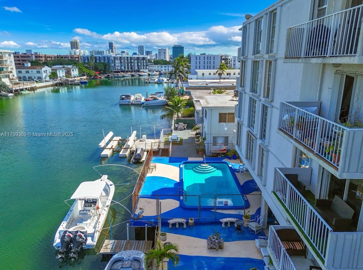 Real estate property located at 8305 Crespi Blvd #3C, Miami-dade, Domino Two Condo, Miami Beach, FL