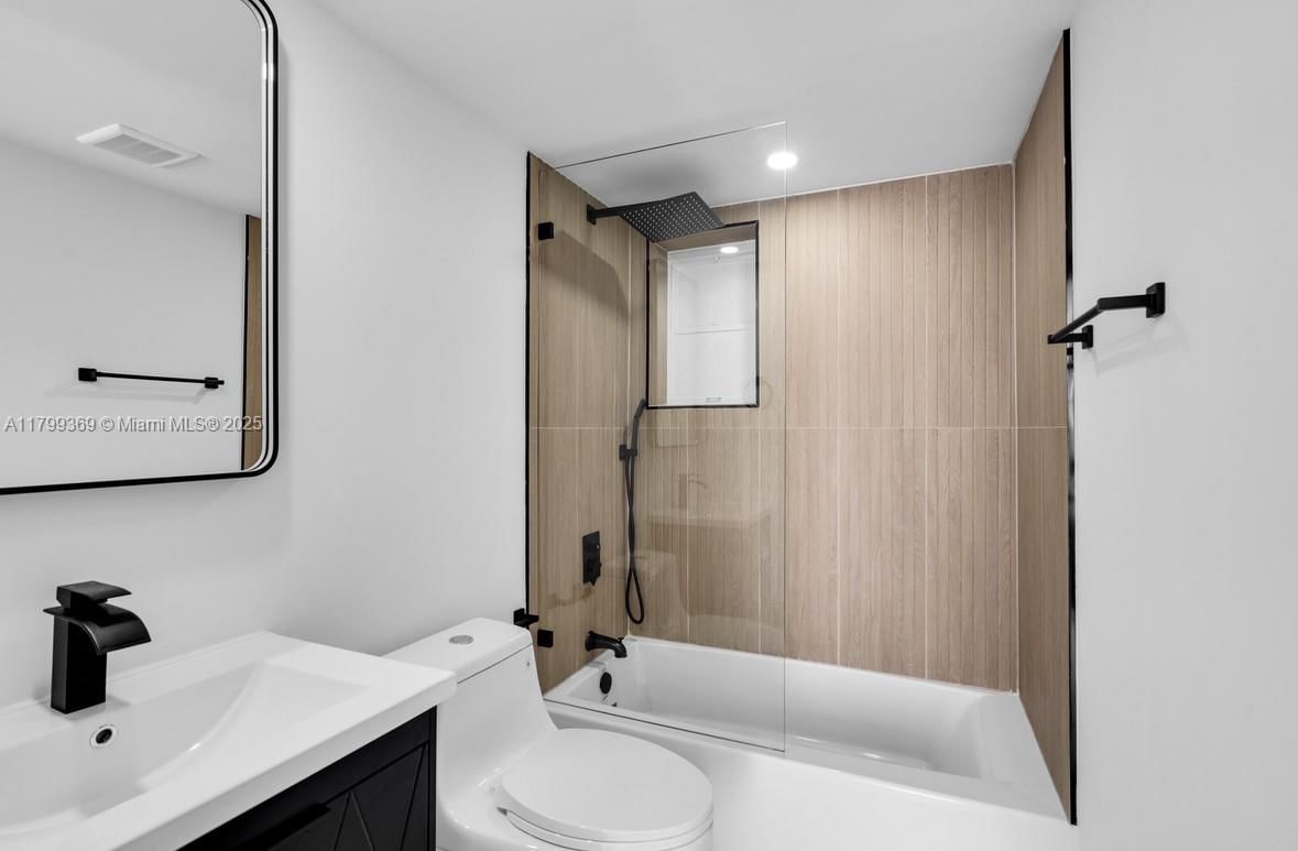 Real estate property located at 8305 Crespi Blvd #3C, Miami-dade, Domino Two Condo, Miami Beach, FL