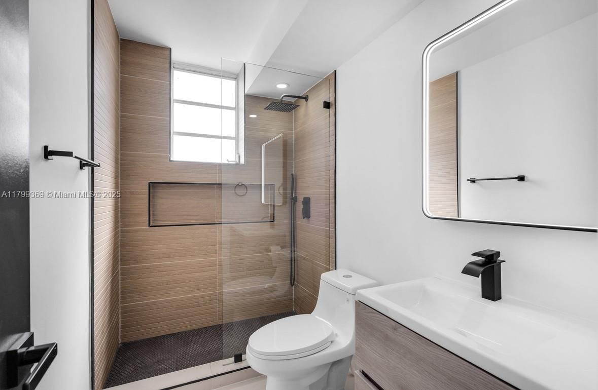 Real estate property located at 8305 Crespi Blvd #3C, Miami-dade, Domino Two Condo, Miami Beach, FL