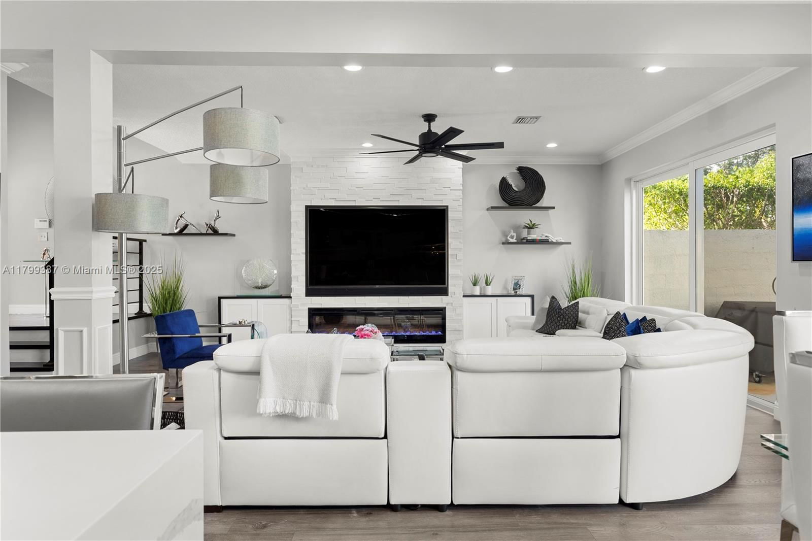 Real estate property located at 5854 Eagle Cay Cir, Broward, Regency Lakes At Coconut, Coconut Creek, FL