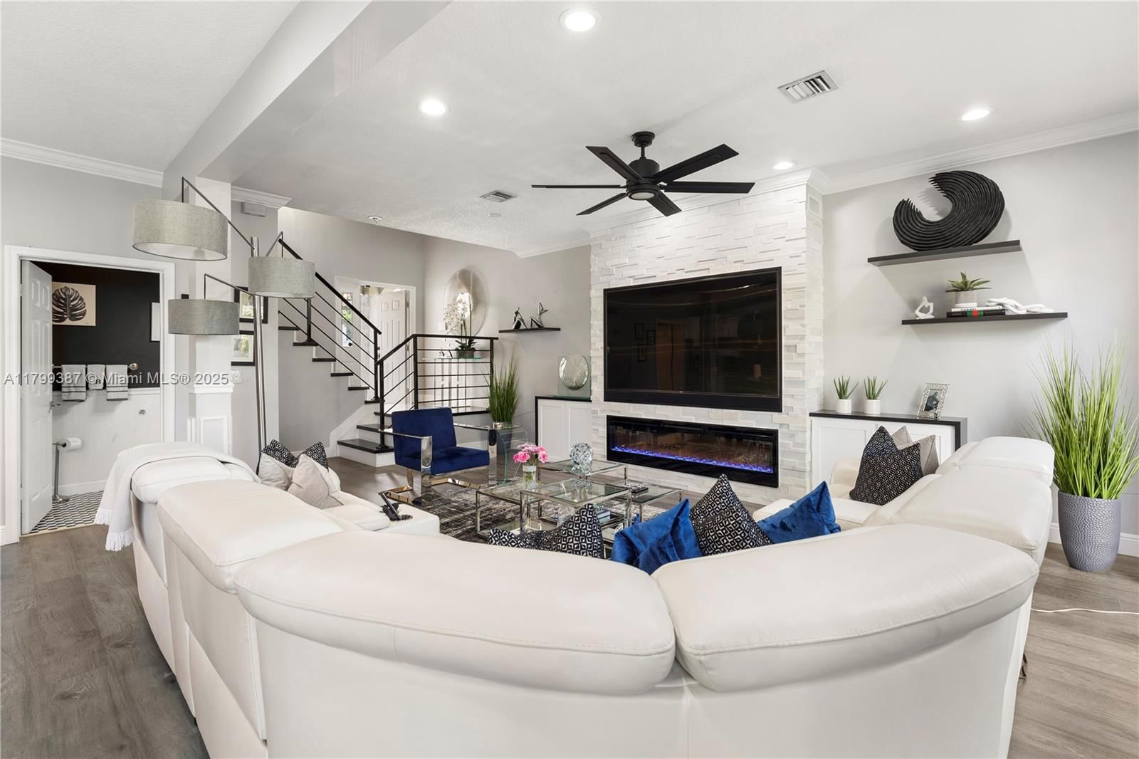 Real estate property located at 5854 Eagle Cay Cir, Broward, Regency Lakes At Coconut, Coconut Creek, FL