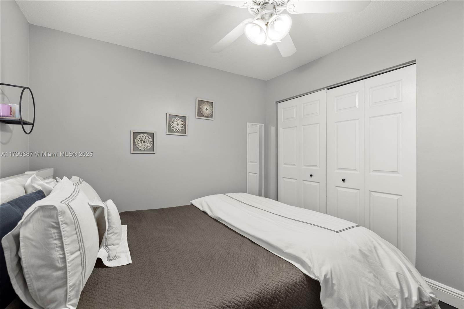 Real estate property located at 5854 Eagle Cay Cir, Broward, Regency Lakes At Coconut, Coconut Creek, FL