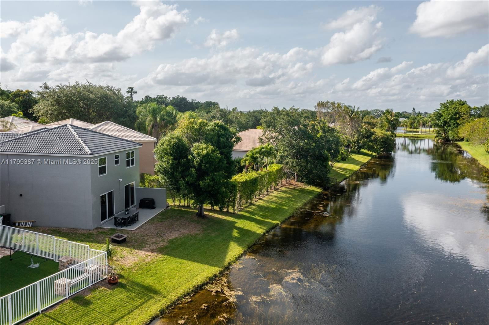 Real estate property located at 5854 Eagle Cay Cir, Broward, Regency Lakes At Coconut, Coconut Creek, FL