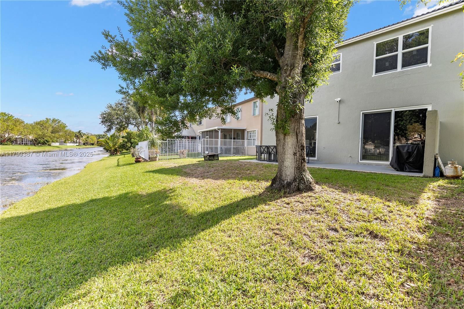 Real estate property located at 5854 Eagle Cay Cir, Broward, Regency Lakes At Coconut, Coconut Creek, FL