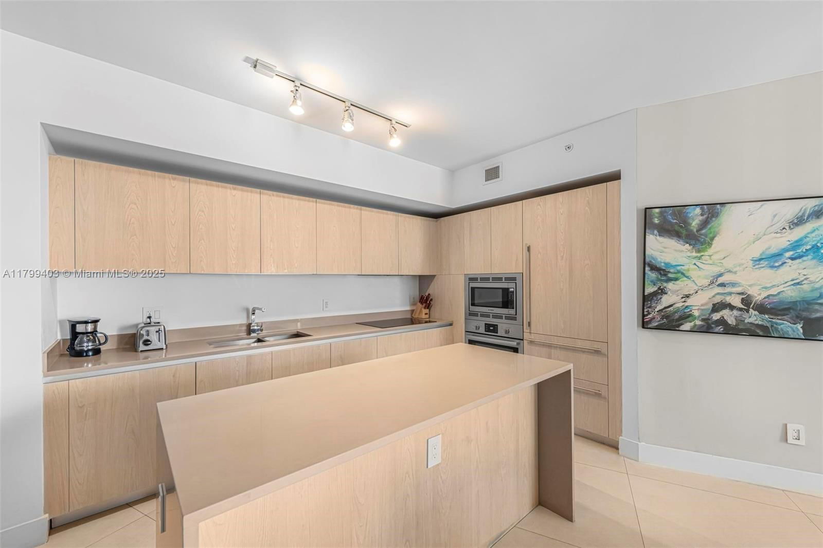 Real estate property located at 4111 Ocean Dr #2409, Broward, 4111 South Ocean Drive Co, Hollywood, FL