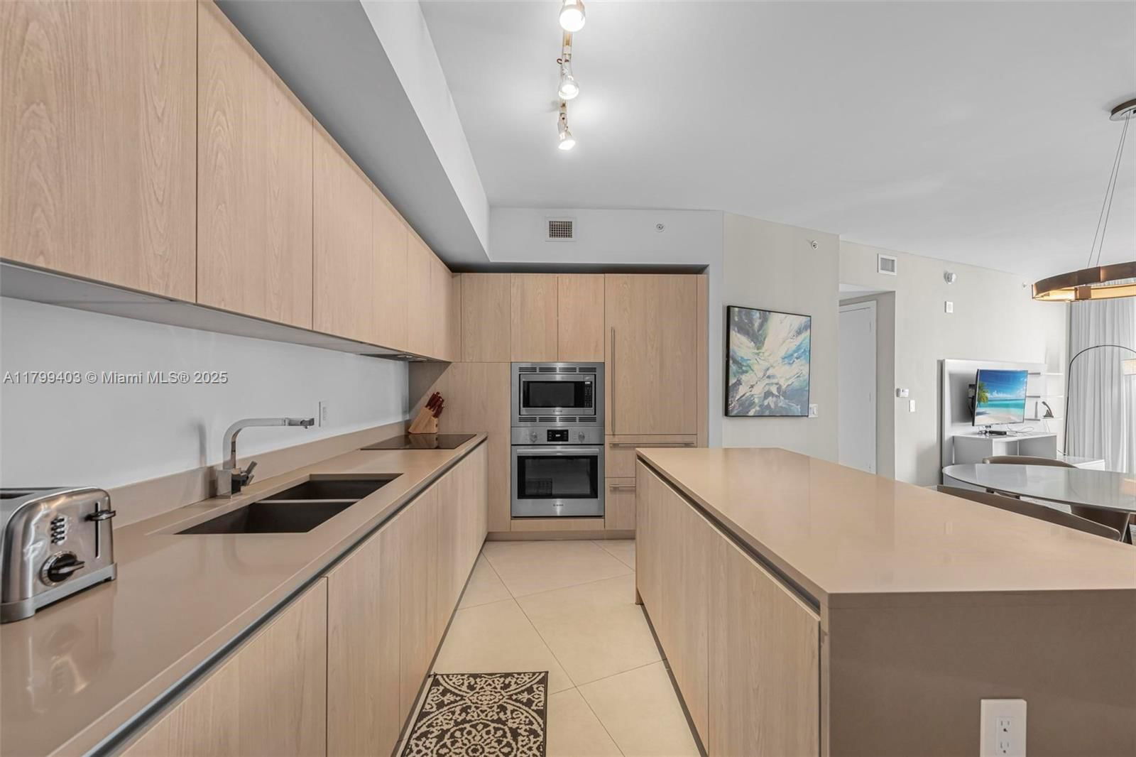 Real estate property located at 4111 Ocean Dr #2409, Broward, 4111 South Ocean Drive Co, Hollywood, FL