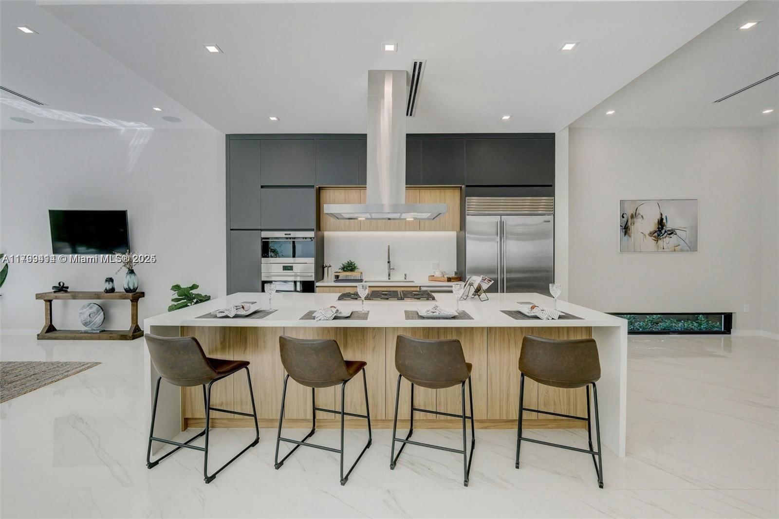 Real estate property located at 1780 CHUCUNANTAH RD, Miami-dade, Sunshine Fruits Co, Miami, FL