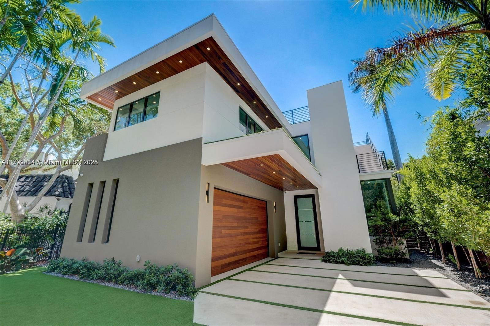 Real estate property located at 1780 CHUCUNANTAH RD, Miami-dade, Sunshine Fruits Co, Miami, FL