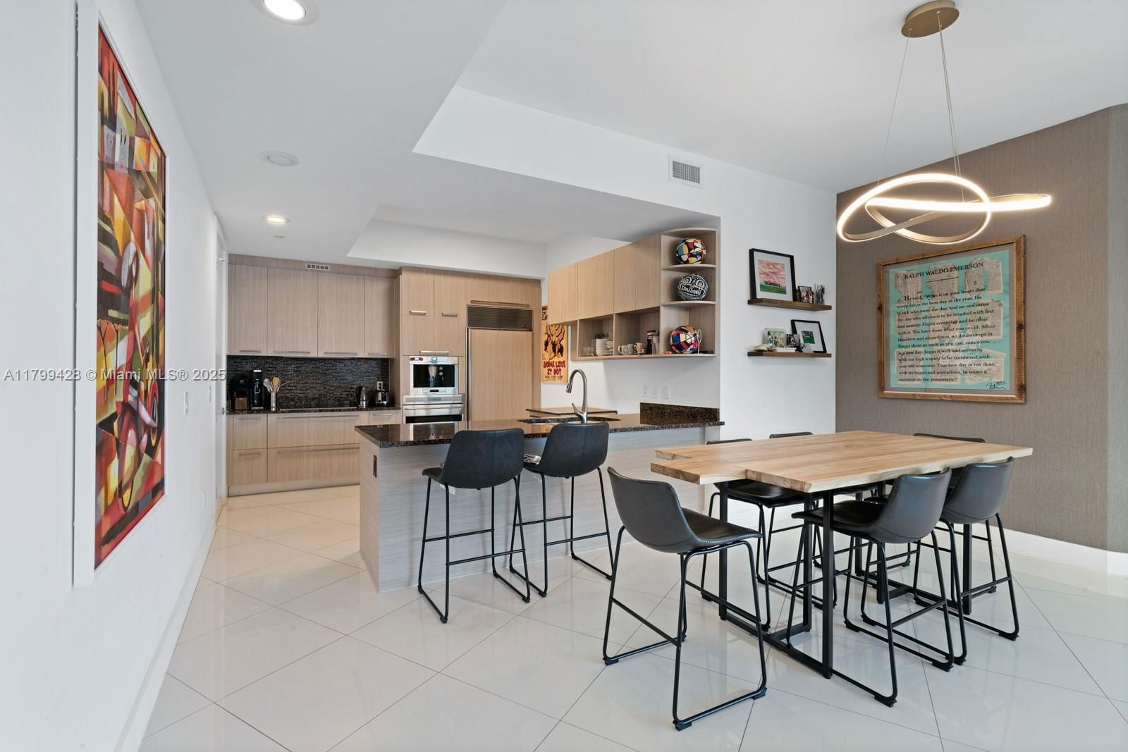 Real estate property located at 15901 Collins Ave #1207, Miami-dade, Tdr Tower Ii Condo, Sunny Isles Beach, FL