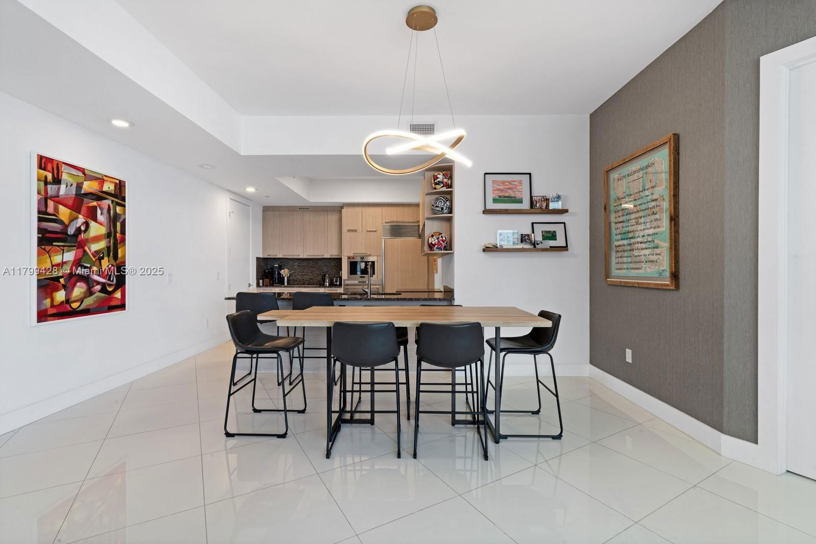 Real estate property located at 15901 Collins Ave #1207, Miami-dade, Tdr Tower Ii Condo, Sunny Isles Beach, FL