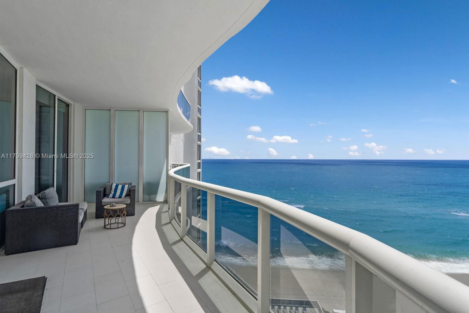 Real estate property located at 15901 Collins Ave #1207, Miami-dade, Tdr Tower Ii Condo, Sunny Isles Beach, FL