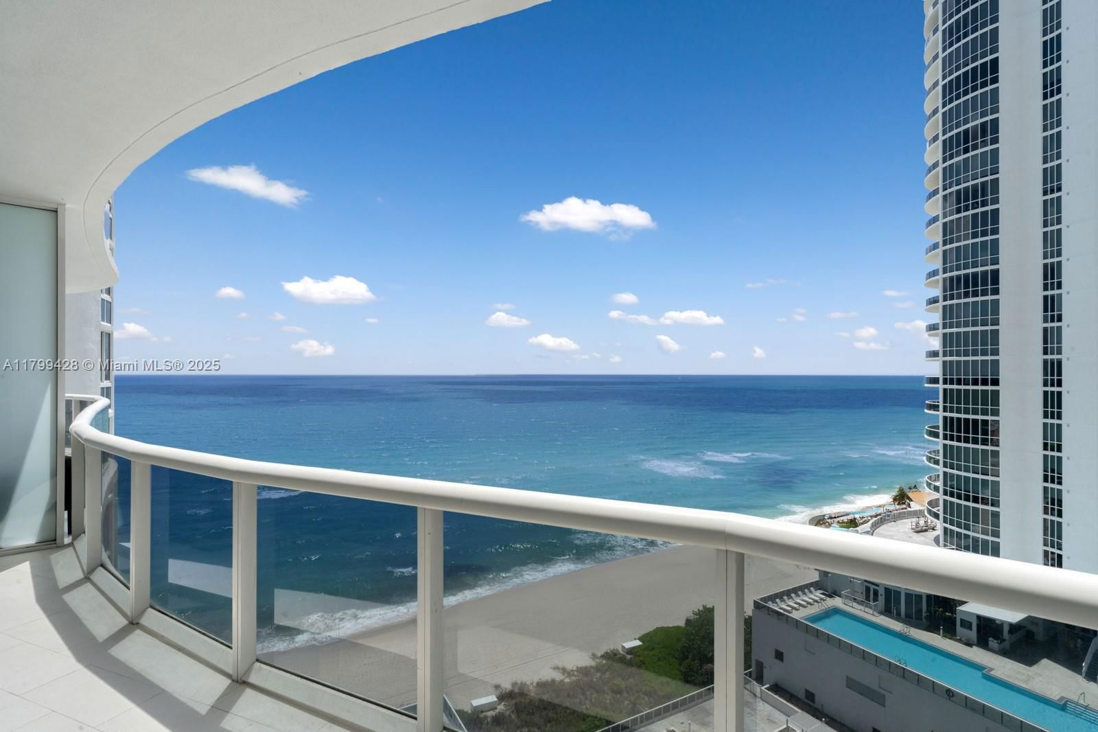 Real estate property located at 15901 Collins Ave #1207, Miami-dade, Tdr Tower Ii Condo, Sunny Isles Beach, FL