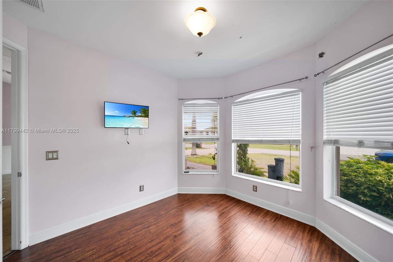 Real estate property located at 3326 8TH ST, Lee, Cape Coral, Cape Coral, FL