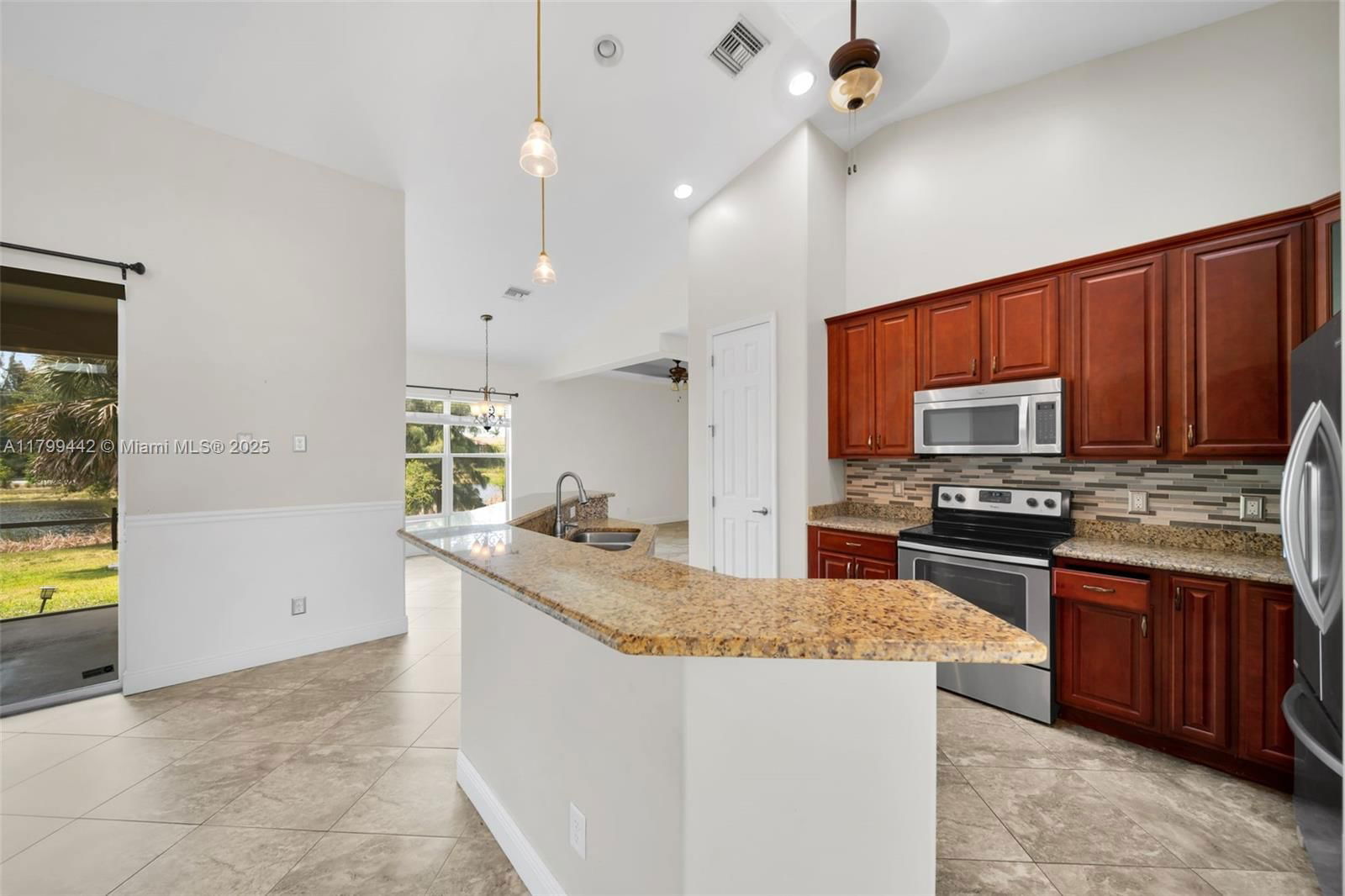Real estate property located at 3326 8TH ST, Lee, Cape Coral, Cape Coral, FL