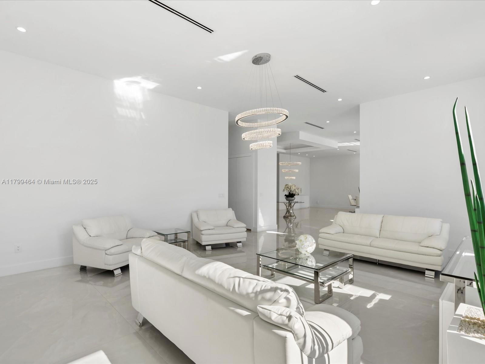 Real estate property located at 9781 131st St, Miami-dade, Florida Fruit Lands Co Su, Hialeah Gardens, FL