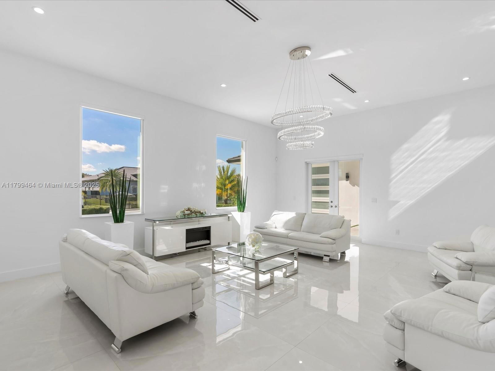 Real estate property located at 9781 131st St, Miami-dade, Florida Fruit Lands Co Su, Hialeah Gardens, FL