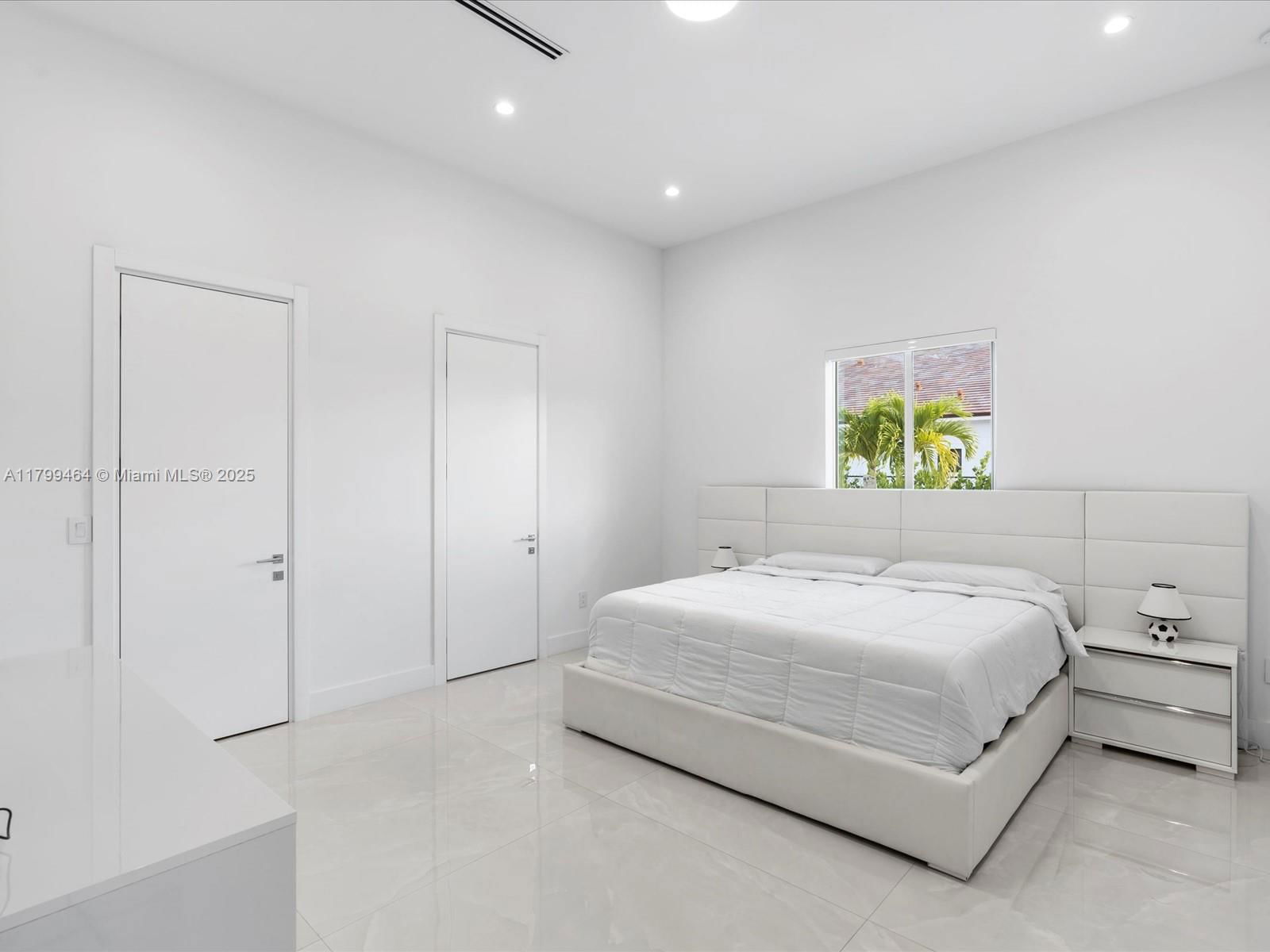 Real estate property located at 9781 131st St, Miami-dade, Florida Fruit Lands Co Su, Hialeah Gardens, FL