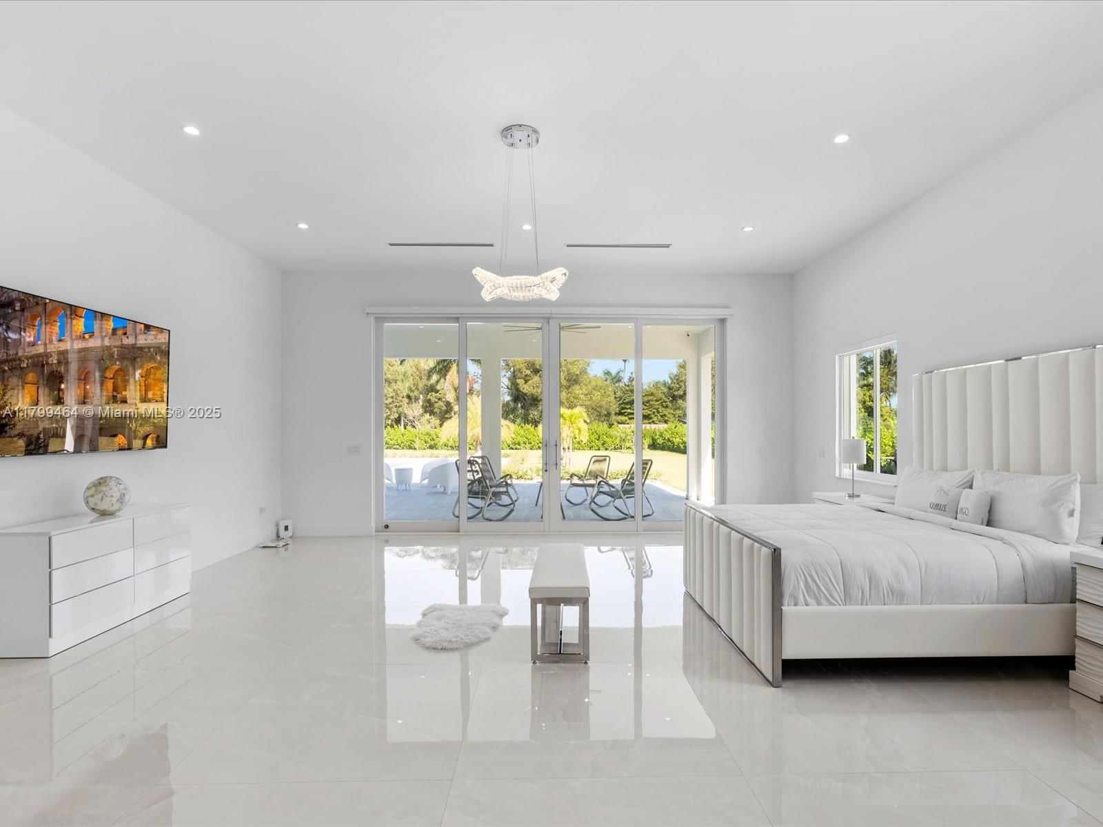 Real estate property located at 9781 131st St, Miami-dade, Florida Fruit Lands Co Su, Hialeah Gardens, FL