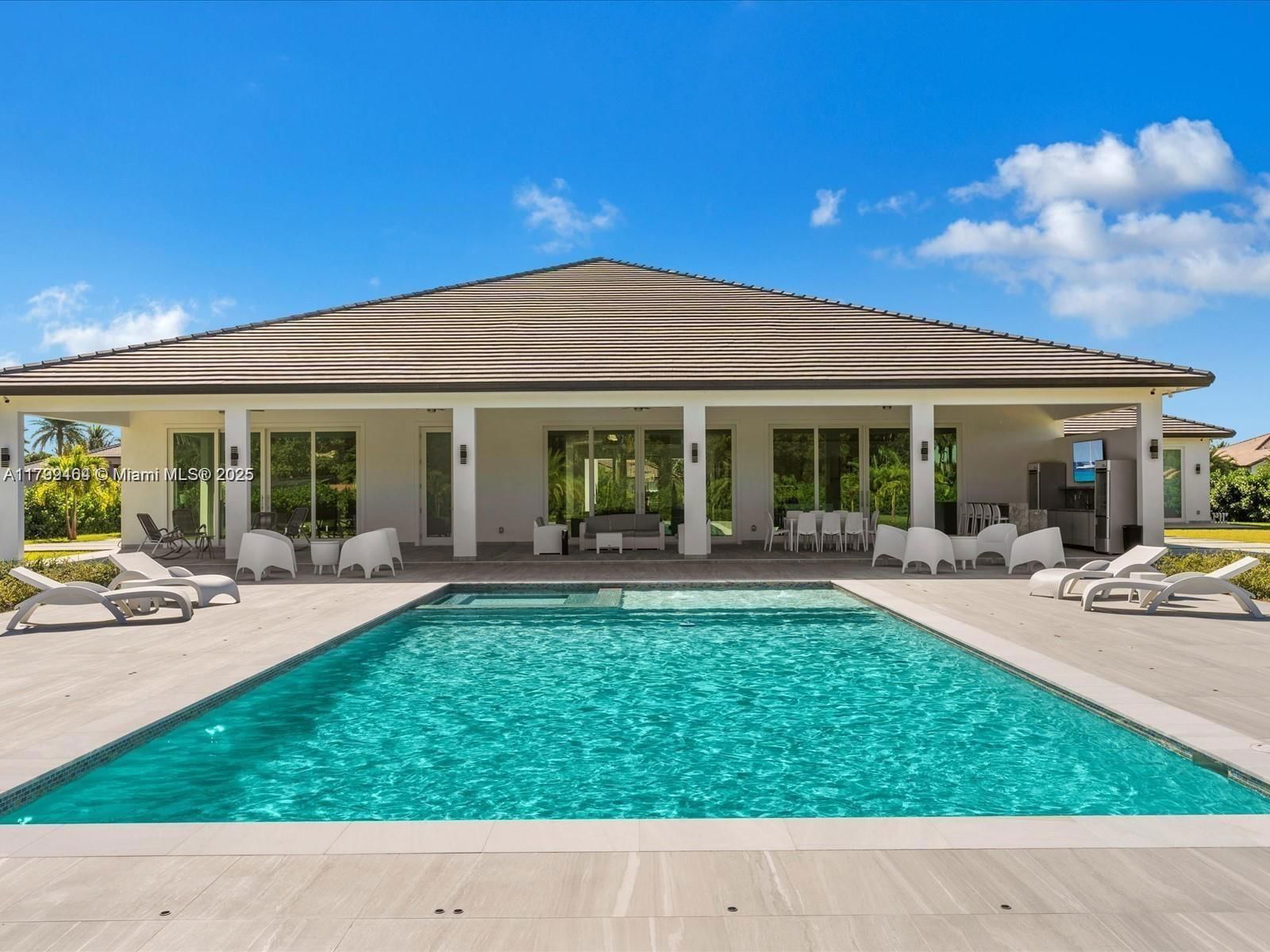 Real estate property located at 9781 131st St, Miami-dade, Florida Fruit Lands Co Su, Hialeah Gardens, FL