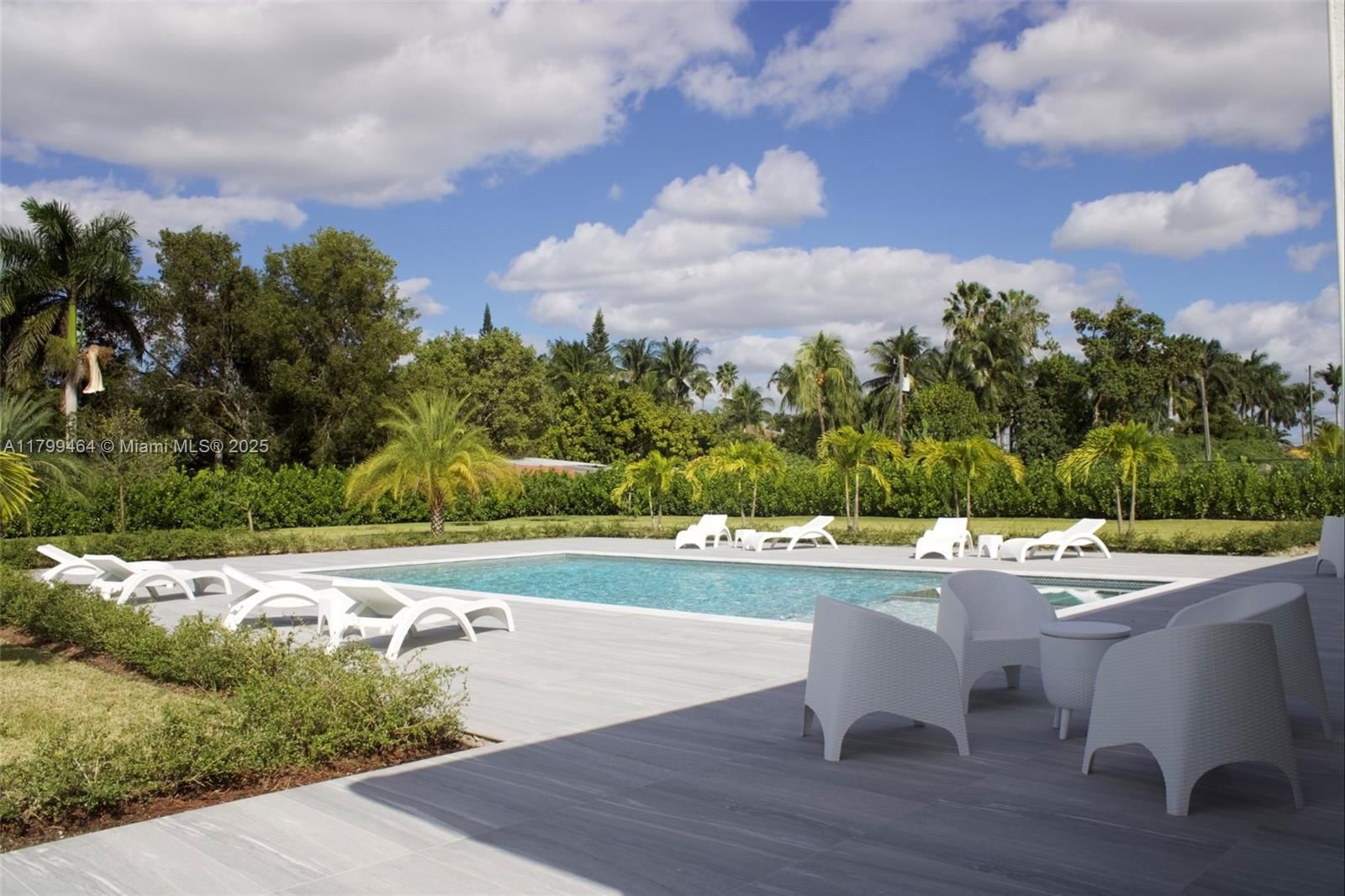 Real estate property located at 9781 131st St, Miami-dade, Florida Fruit Lands Co Su, Hialeah Gardens, FL