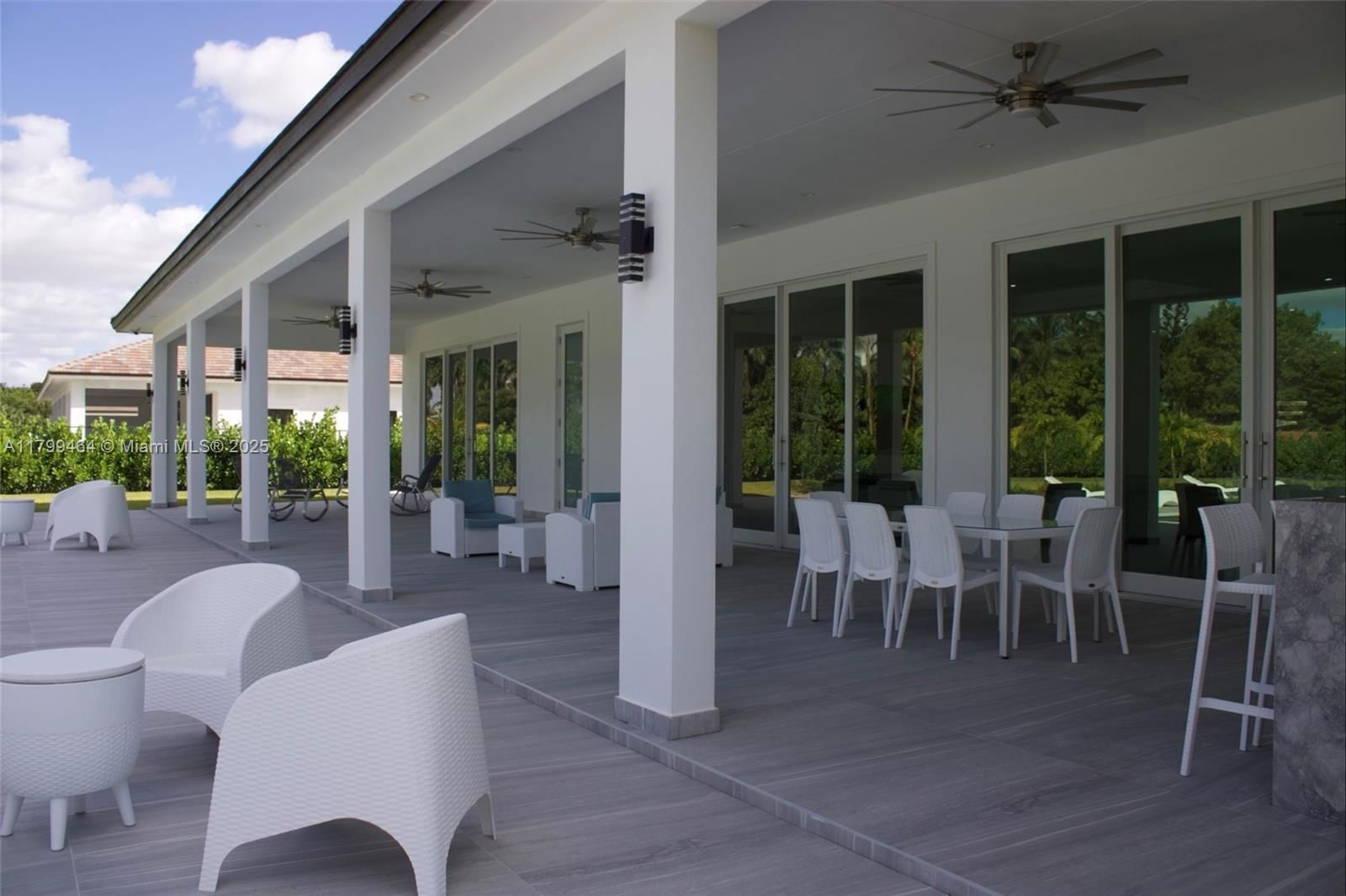 Real estate property located at 9781 131st St, Miami-dade, Florida Fruit Lands Co Su, Hialeah Gardens, FL
