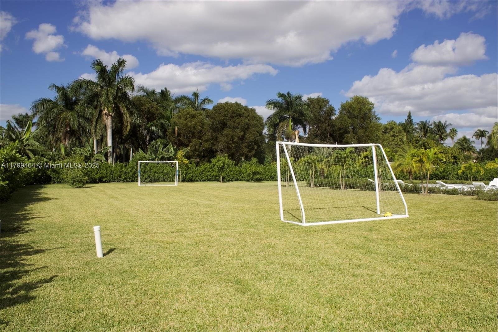 Real estate property located at 9781 131st St, Miami-dade, Florida Fruit Lands Co Su, Hialeah Gardens, FL