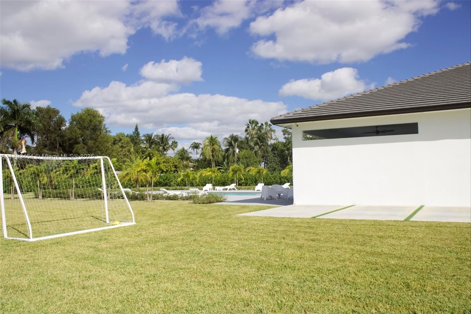 Real estate property located at 9781 131st St, Miami-dade, Florida Fruit Lands Co Su, Hialeah Gardens, FL