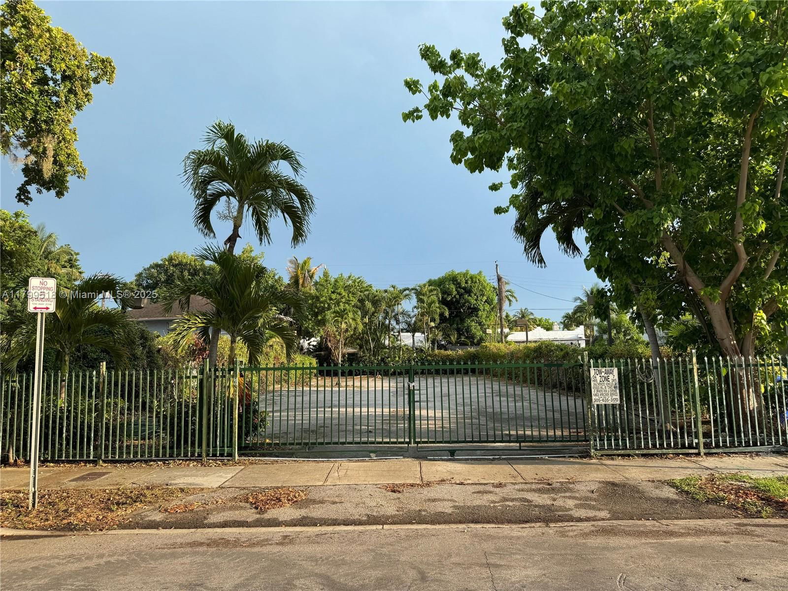 Real estate property located at 2174 SW 9th St, Miami-dade, Tamiami Heights, Miami, FL