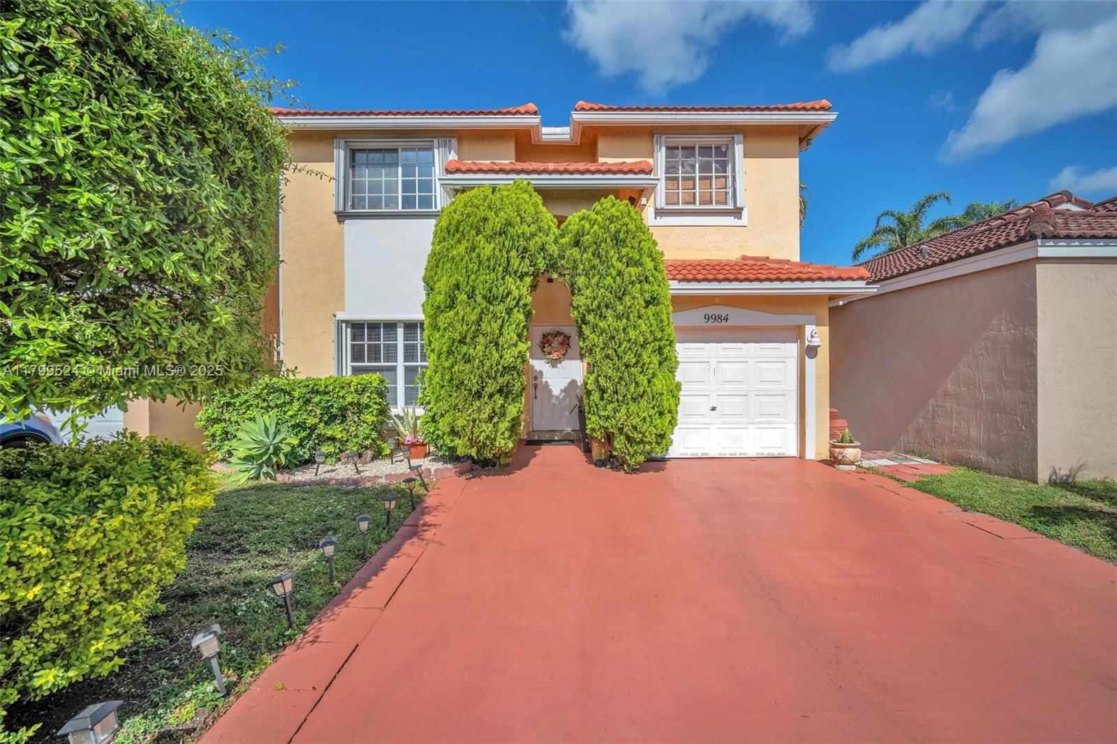 Real estate property located at 9984 162nd Pl, Miami-dade, Forest Lakes Gardens Sec, Miami, FL