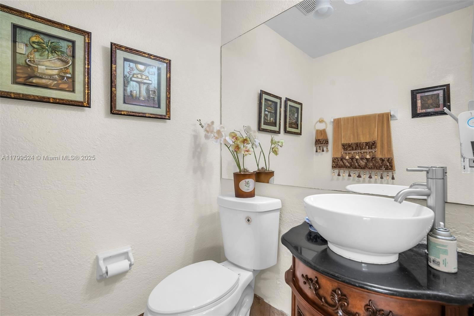 Real estate property located at 9984 162nd Pl, Miami-dade, Forest Lakes Gardens Sec, Miami, FL