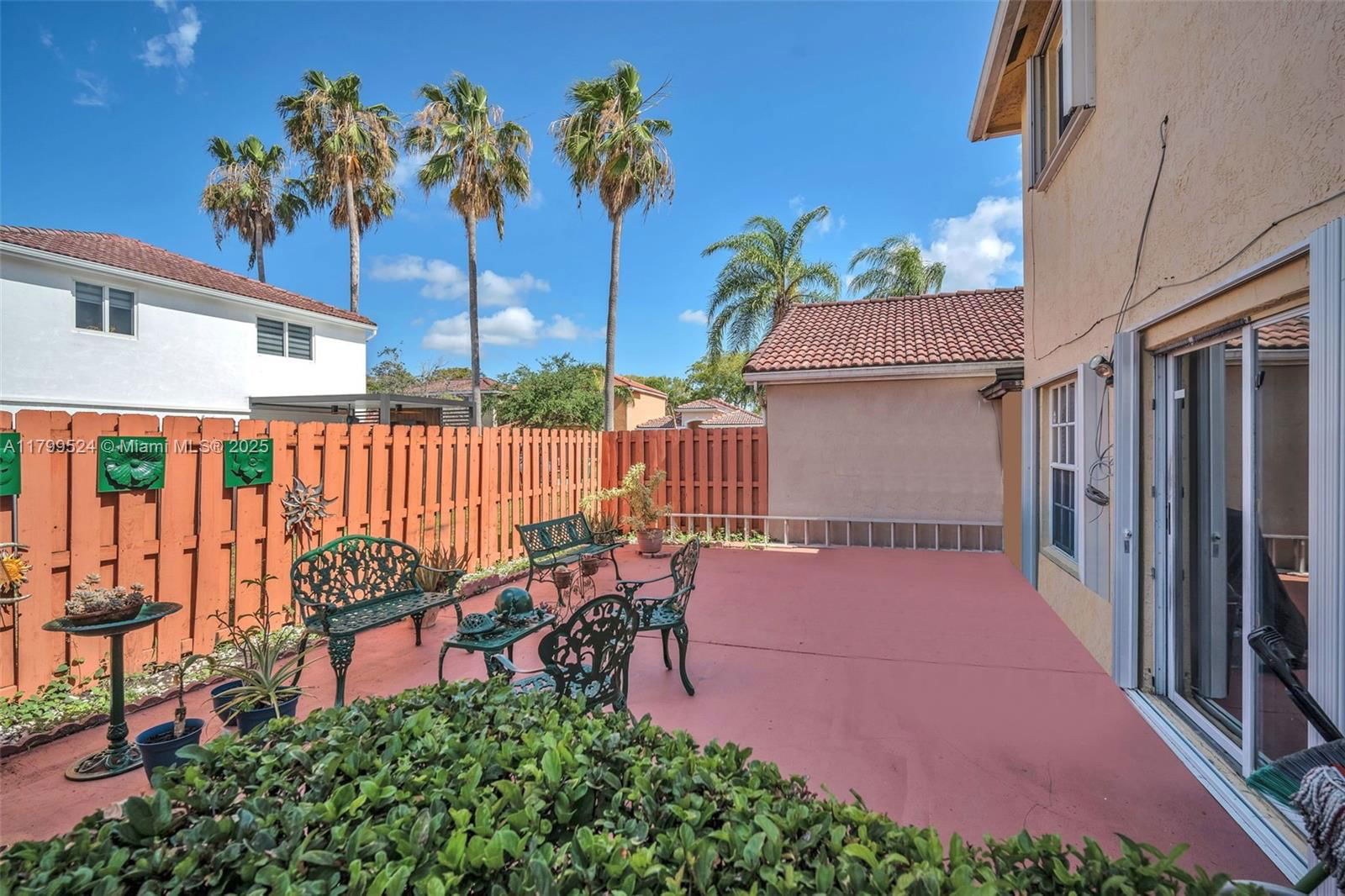 Real estate property located at 9984 162nd Pl, Miami-dade, Forest Lakes Gardens Sec, Miami, FL