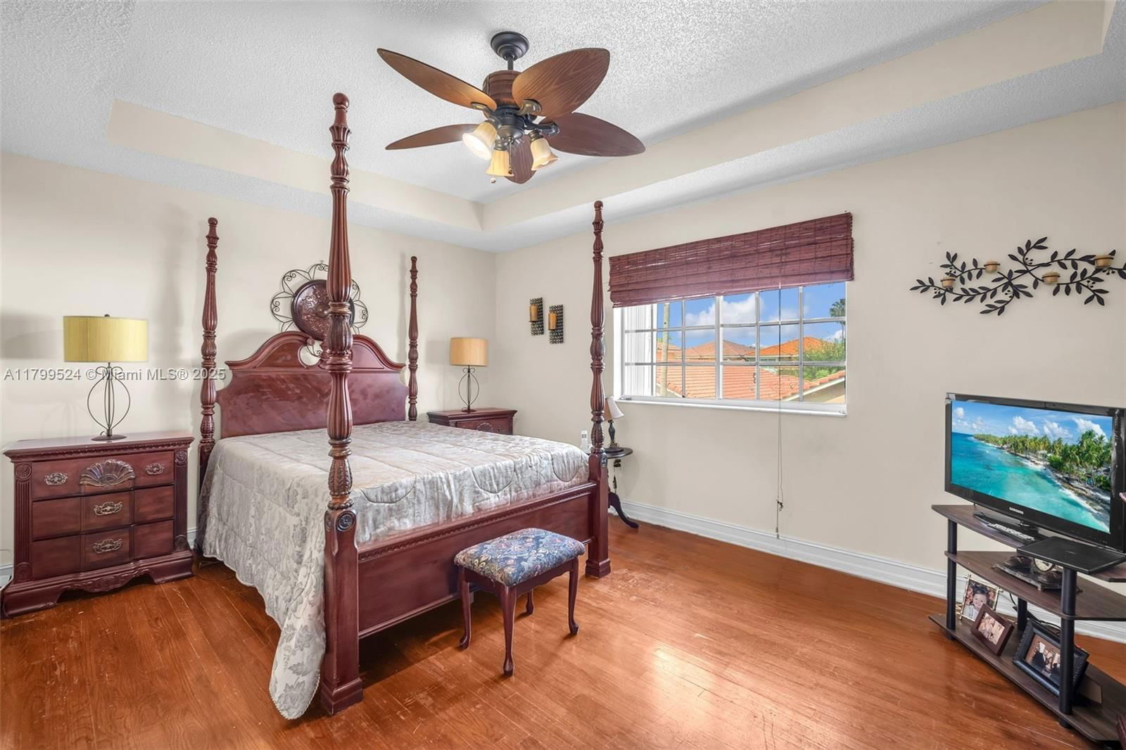 Real estate property located at 9984 162nd Pl, Miami-dade, Forest Lakes Gardens Sec, Miami, FL