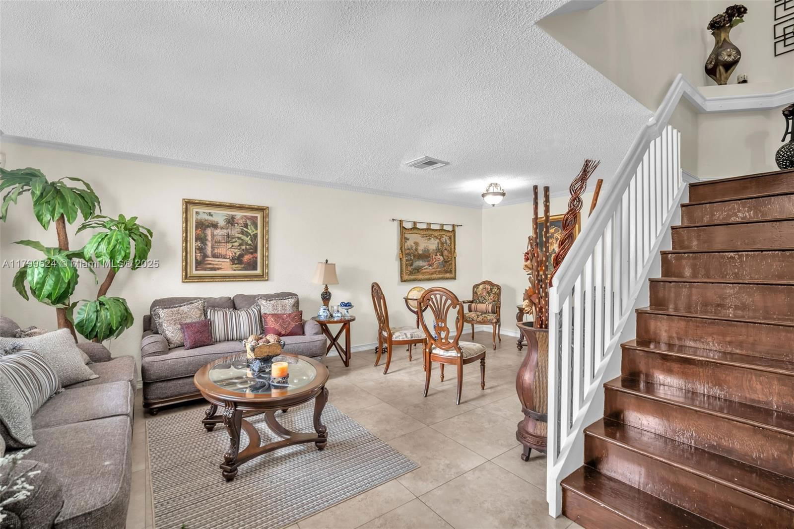 Real estate property located at 9984 162nd Pl, Miami-dade, Forest Lakes Gardens Sec, Miami, FL