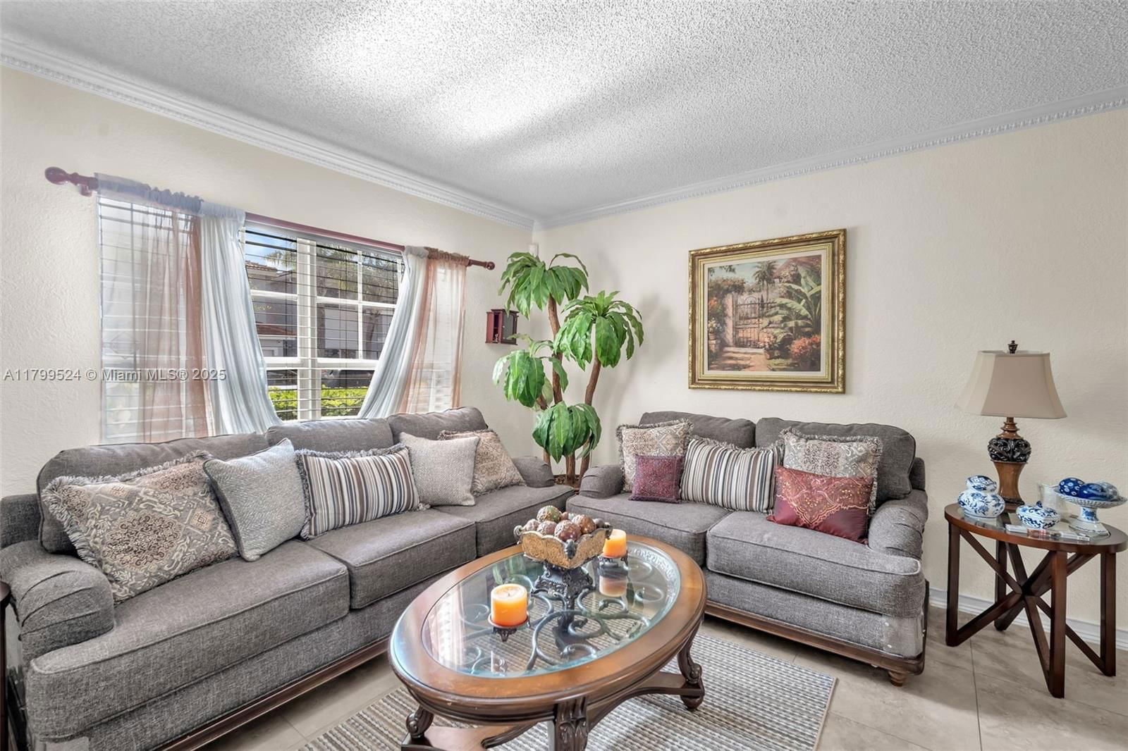 Real estate property located at 9984 162nd Pl, Miami-dade, Forest Lakes Gardens Sec, Miami, FL