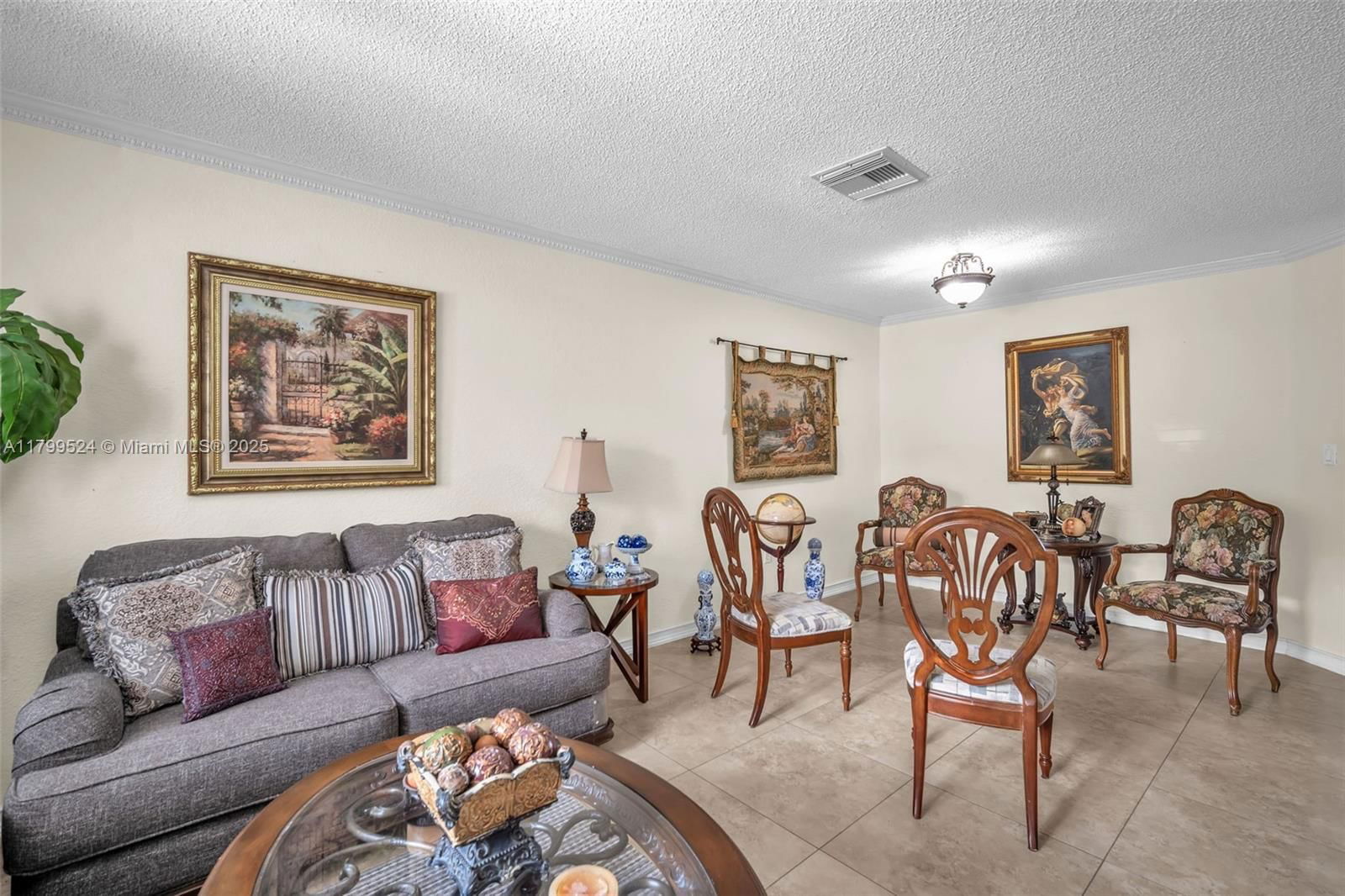 Real estate property located at 9984 162nd Pl, Miami-dade, Forest Lakes Gardens Sec, Miami, FL