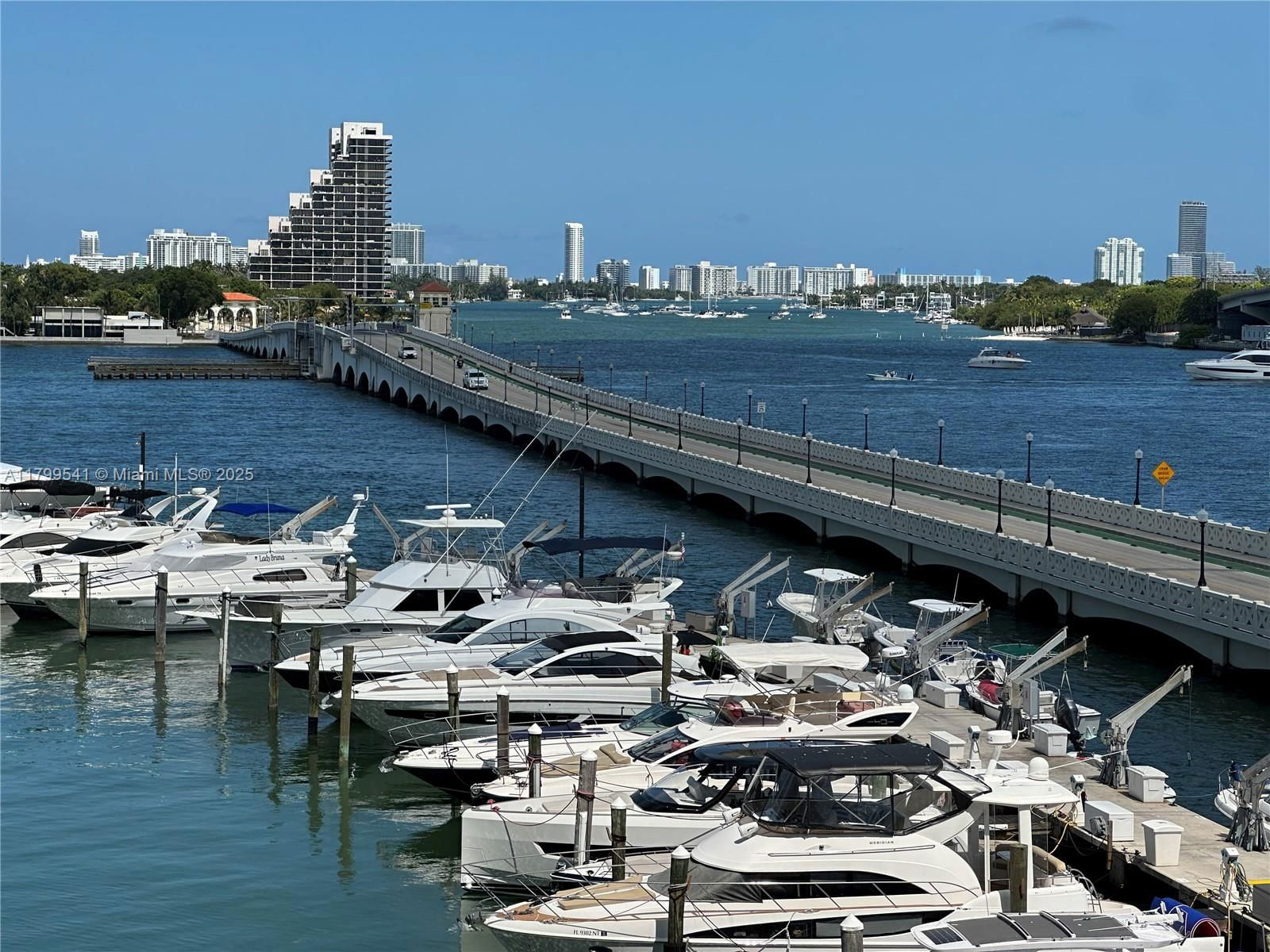 Real estate property located at 555 15th St #508, Miami-dade, Venetia Condo, Miami, FL