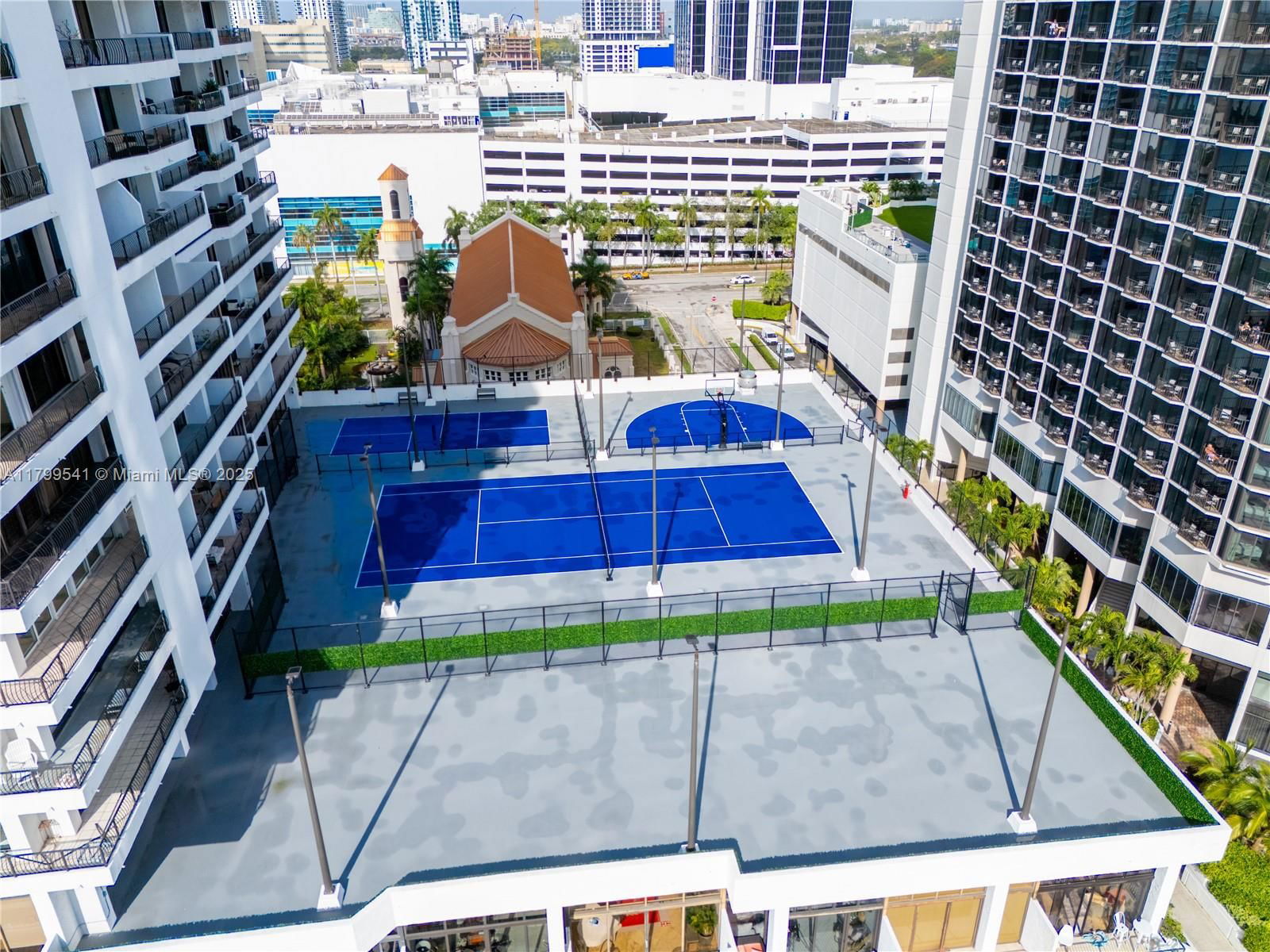 Real estate property located at 555 15th St #508, Miami-dade, Venetia Condo, Miami, FL