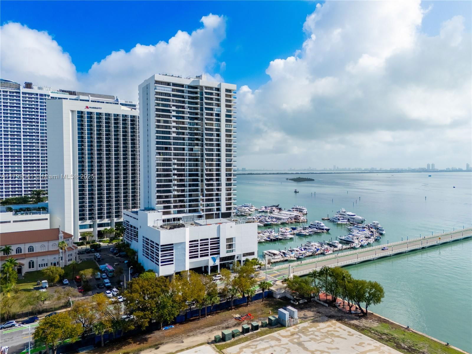 Real estate property located at 555 15th St #508, Miami-dade, Venetia Condo, Miami, FL