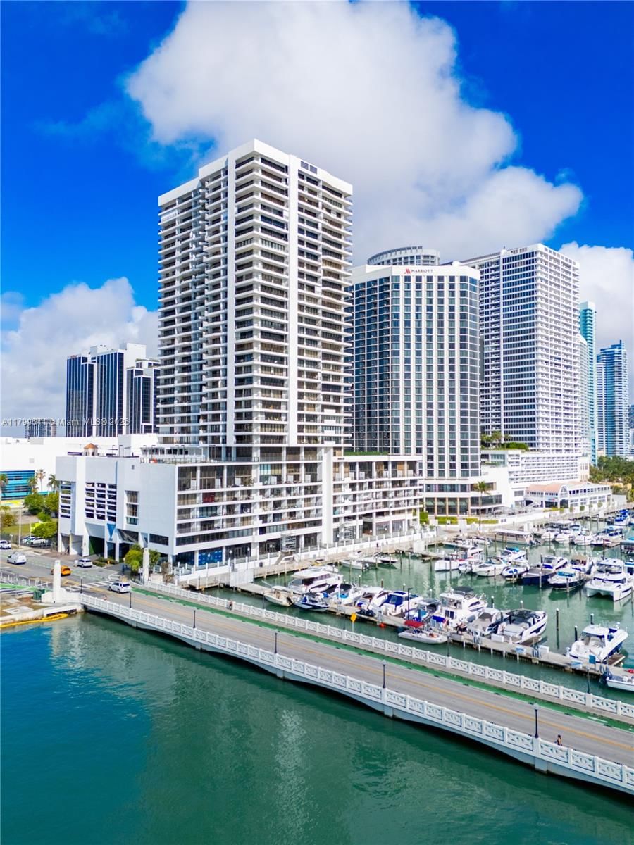 Real estate property located at 555 15th St #508, Miami-dade, Venetia Condo, Miami, FL