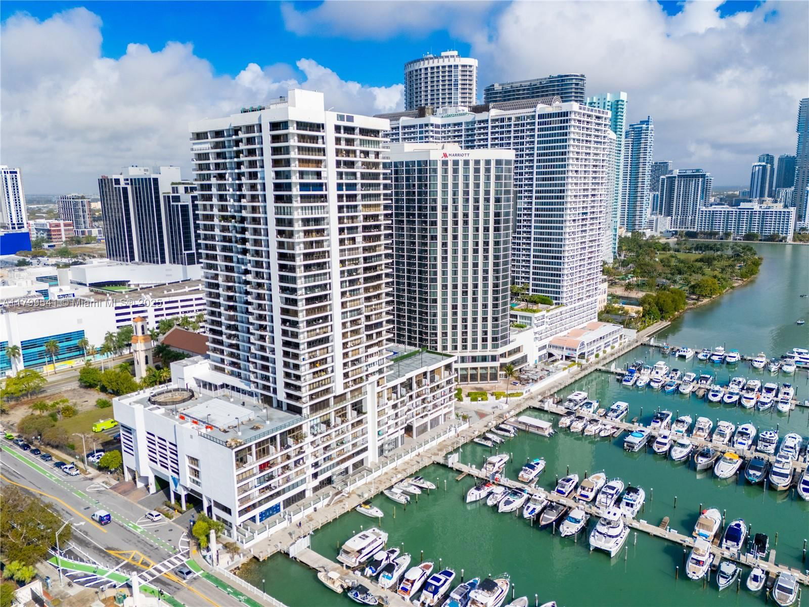 Real estate property located at 555 15th St #508, Miami-dade, Venetia Condo, Miami, FL
