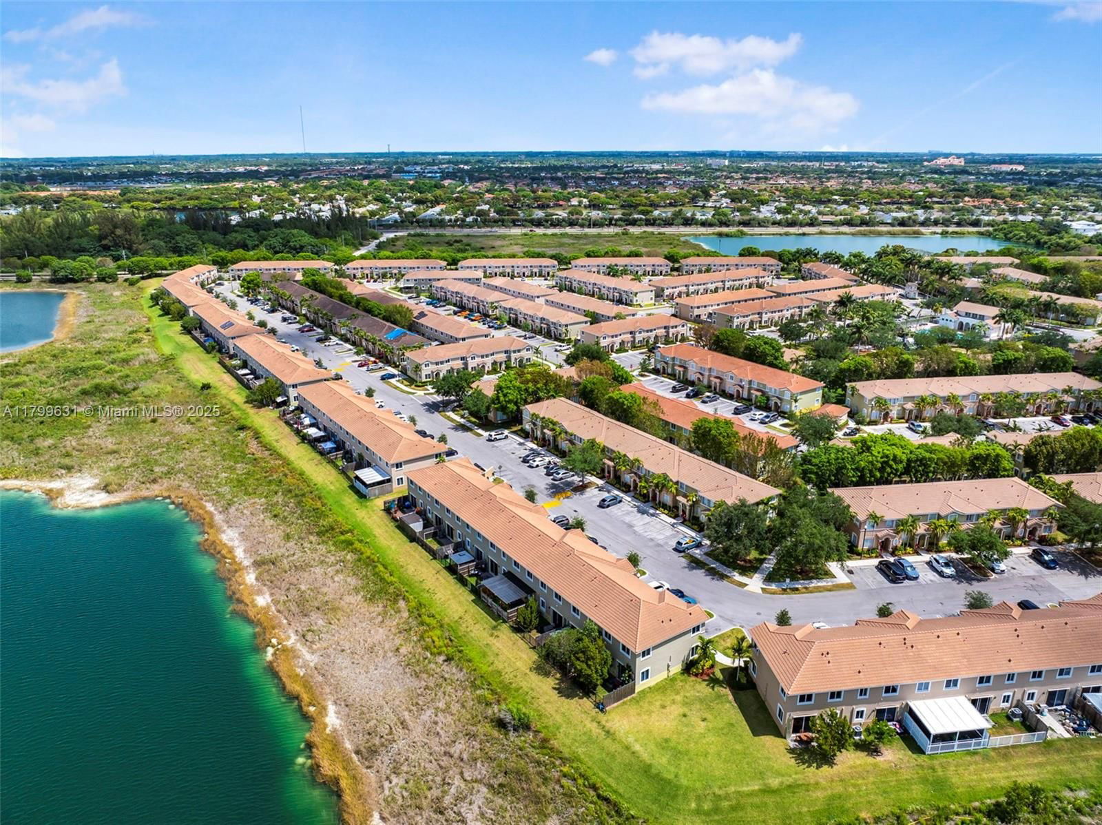 Real estate property located at 1176 23rd Ave, Miami-dade, Towns At Seascape, Homestead, FL