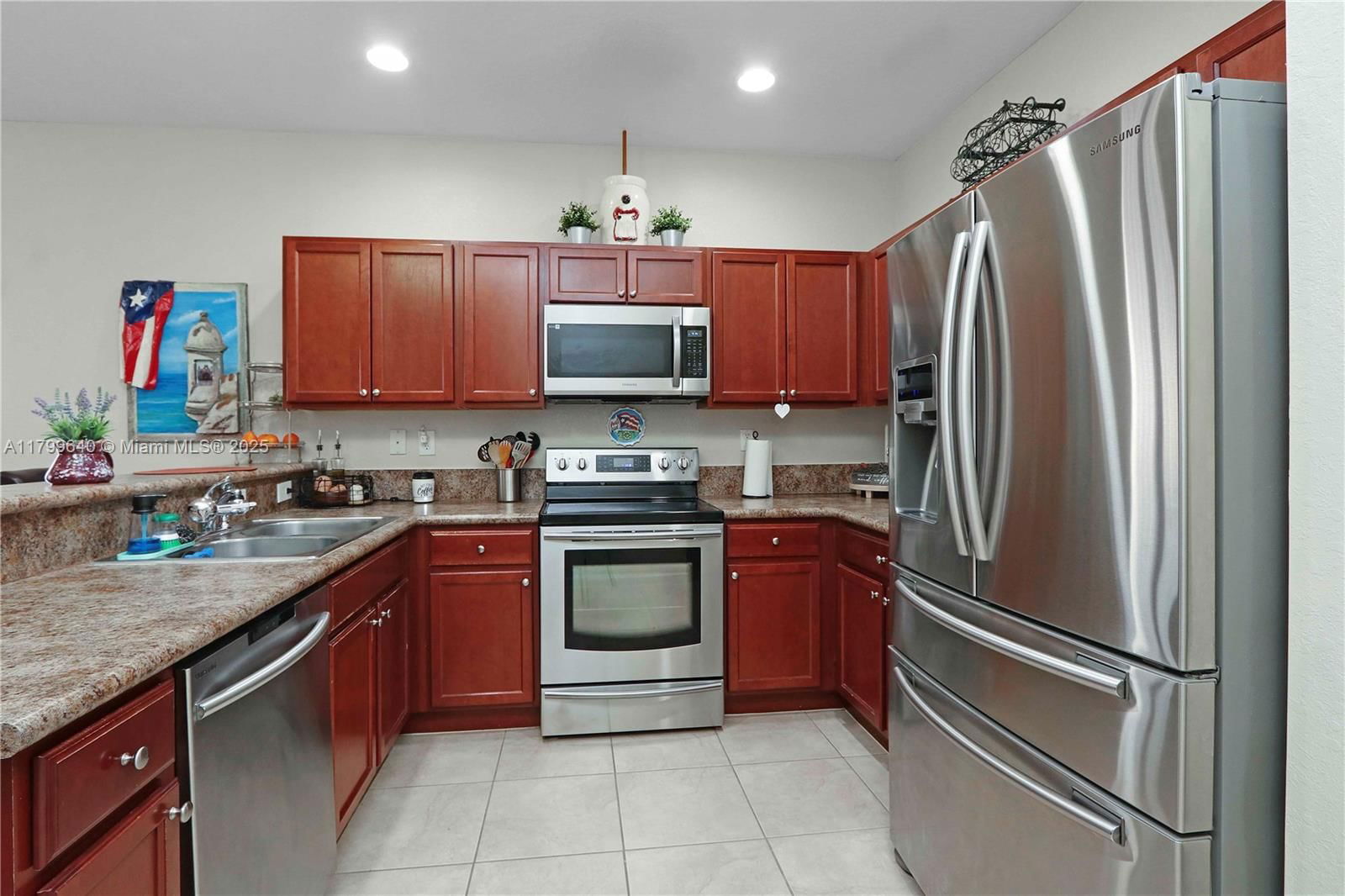 Real estate property located at 8897 229th St, Miami-dade, Trellis At Bayshore, Cutler Bay, FL