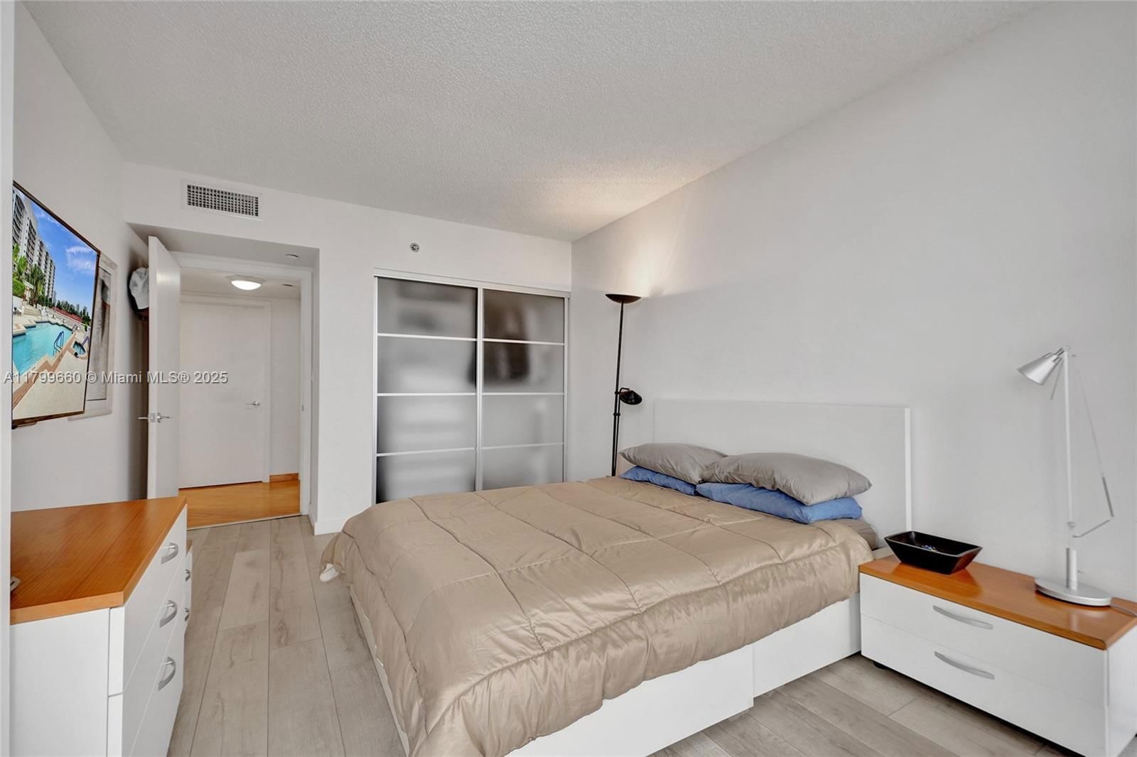 Real estate property located at 3598 Yacht Club Dr #1101, Miami-dade, Harbor Tws At The Waterwa, Aventura, FL