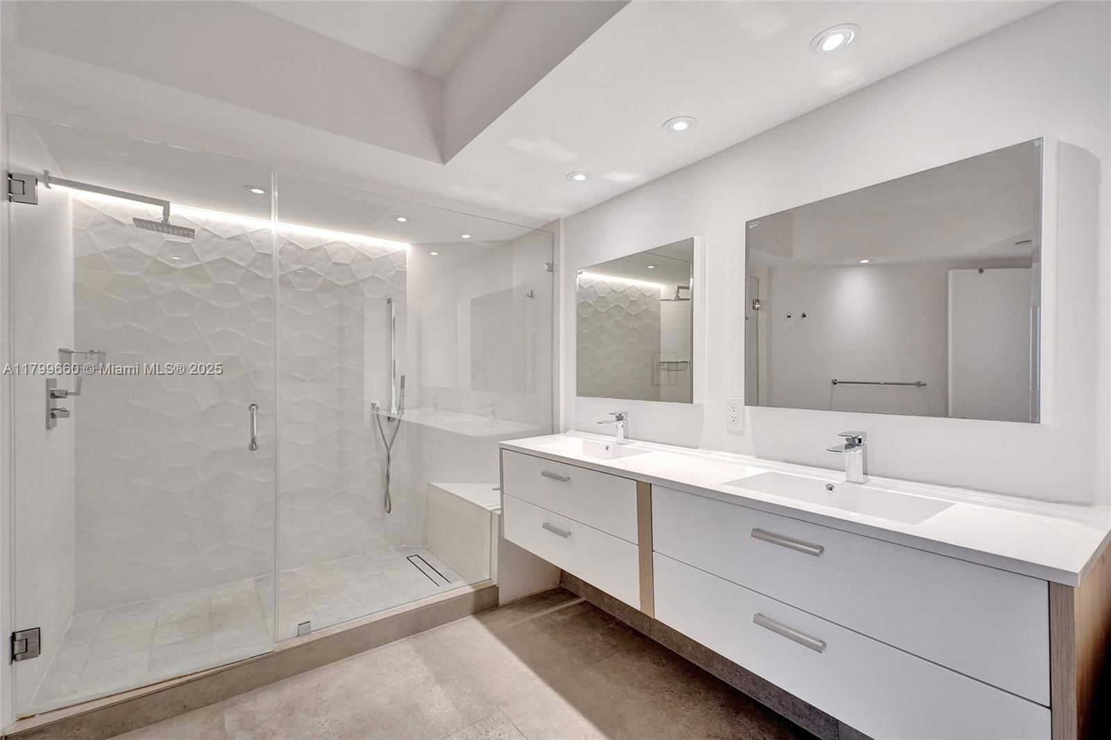 Real estate property located at 3598 Yacht Club Dr #1101, Miami-dade, Harbor Tws At The Waterwa, Aventura, FL