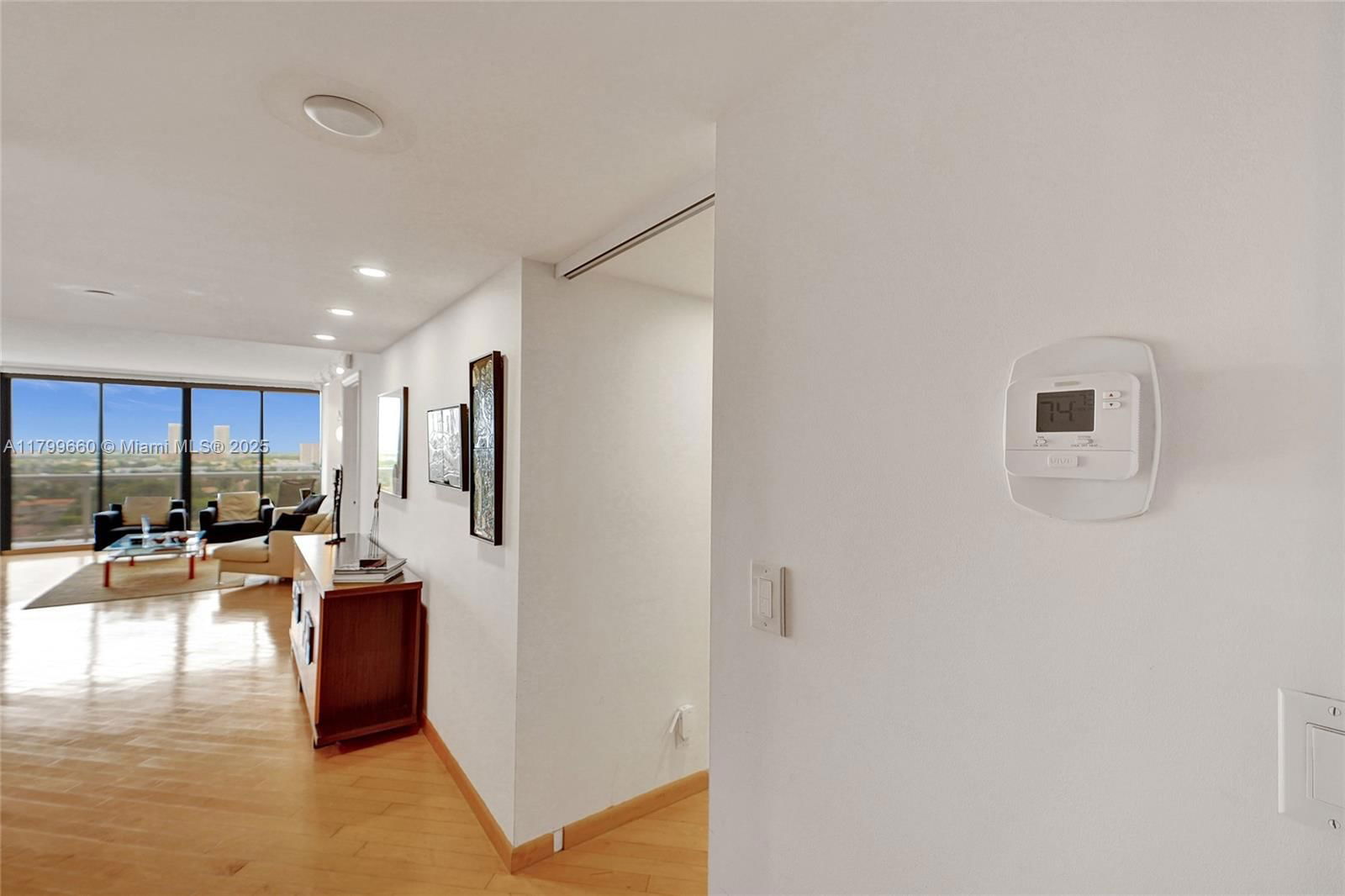 Real estate property located at 3598 Yacht Club Dr #1101, Miami-dade, Harbor Tws At The Waterwa, Aventura, FL